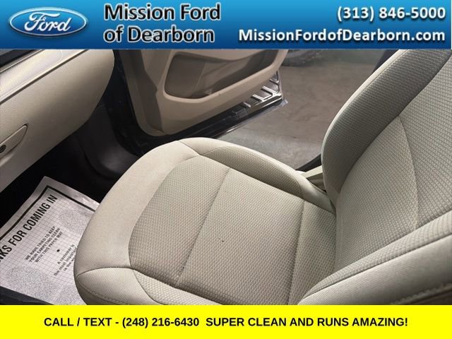 Used 2019 Ford Explorer XLT AWD/4WD image 31