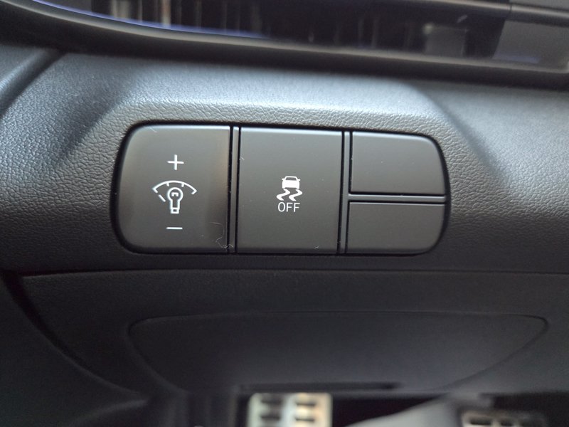 Used 2025 Hyundai Elantra N FWD image 24