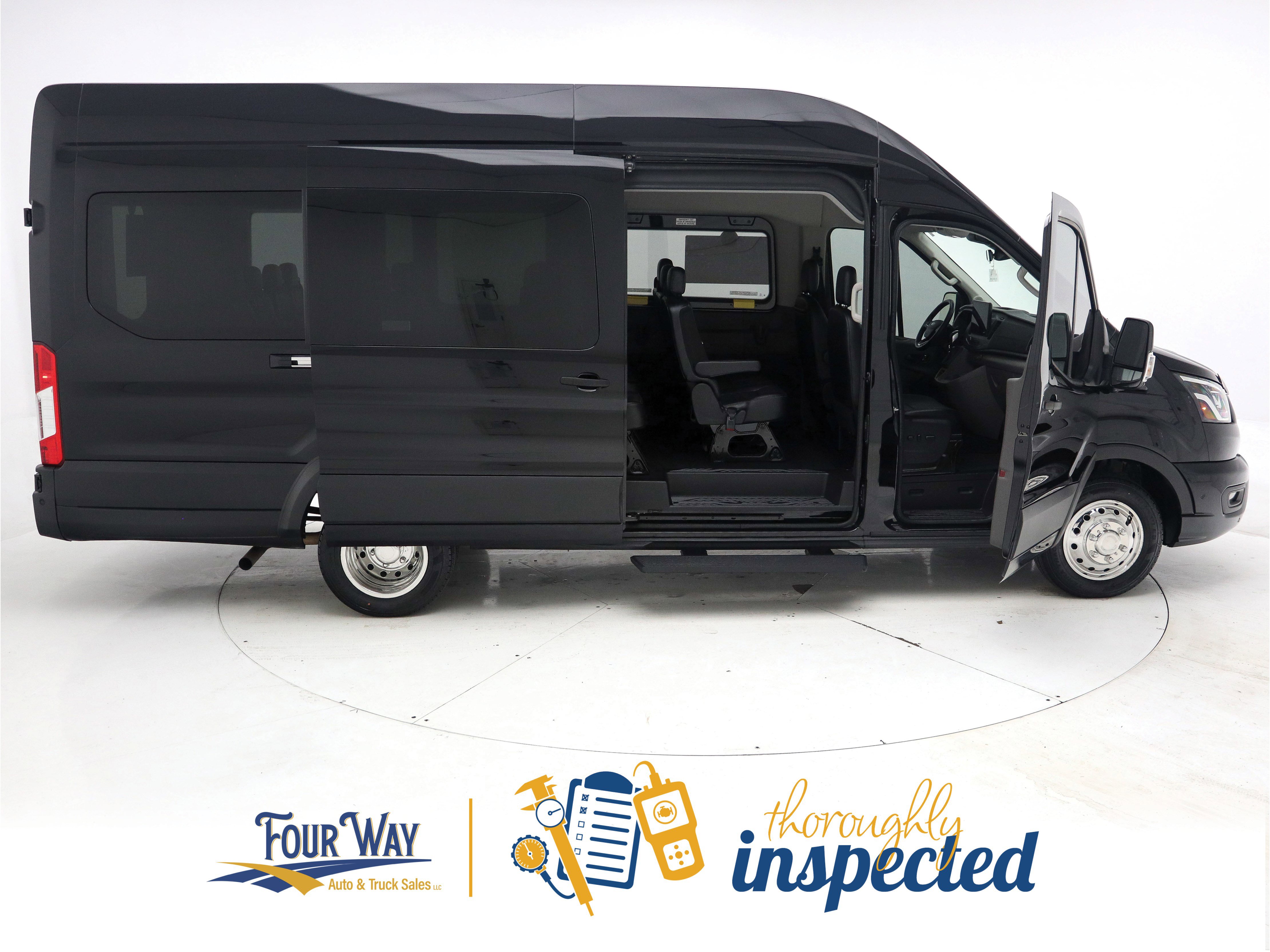 Used 2022 Ford Transit 350 XLT image 3