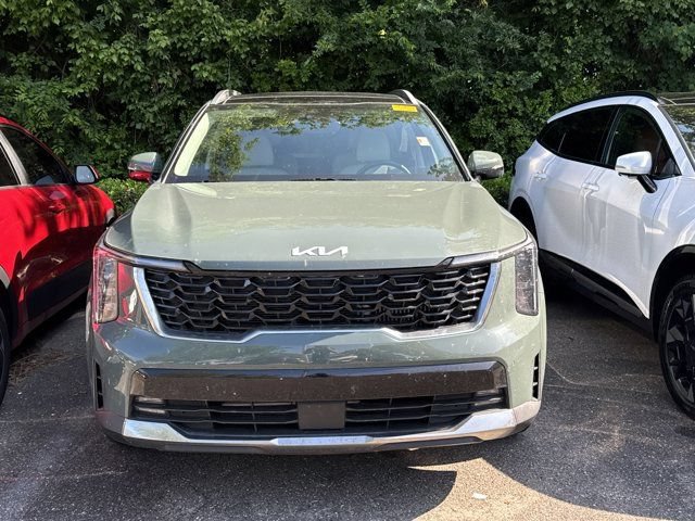 Used 2025 Kia Sorento EX w/ EX Panoramic Sunroof Package FWD image 2