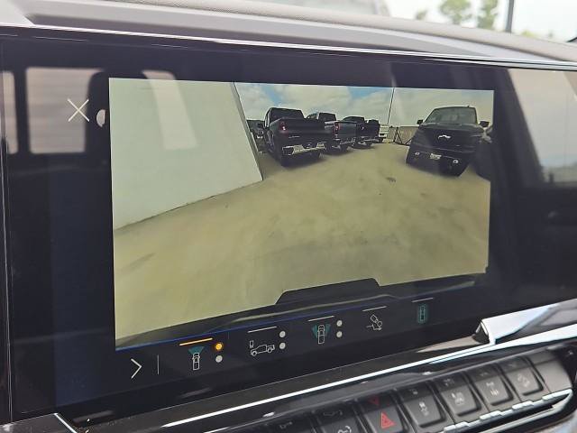 New 2026 Chevrolet Silverado 2500 ZR2 w/ LPO, Dark Essentials Package AWD/4WD image 15