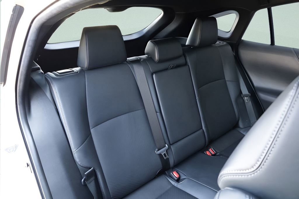 Certified 2023 Toyota Venza Limited image 25