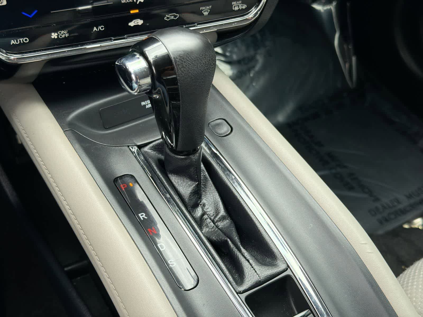 Used 2018 Honda HR-V EX image 33