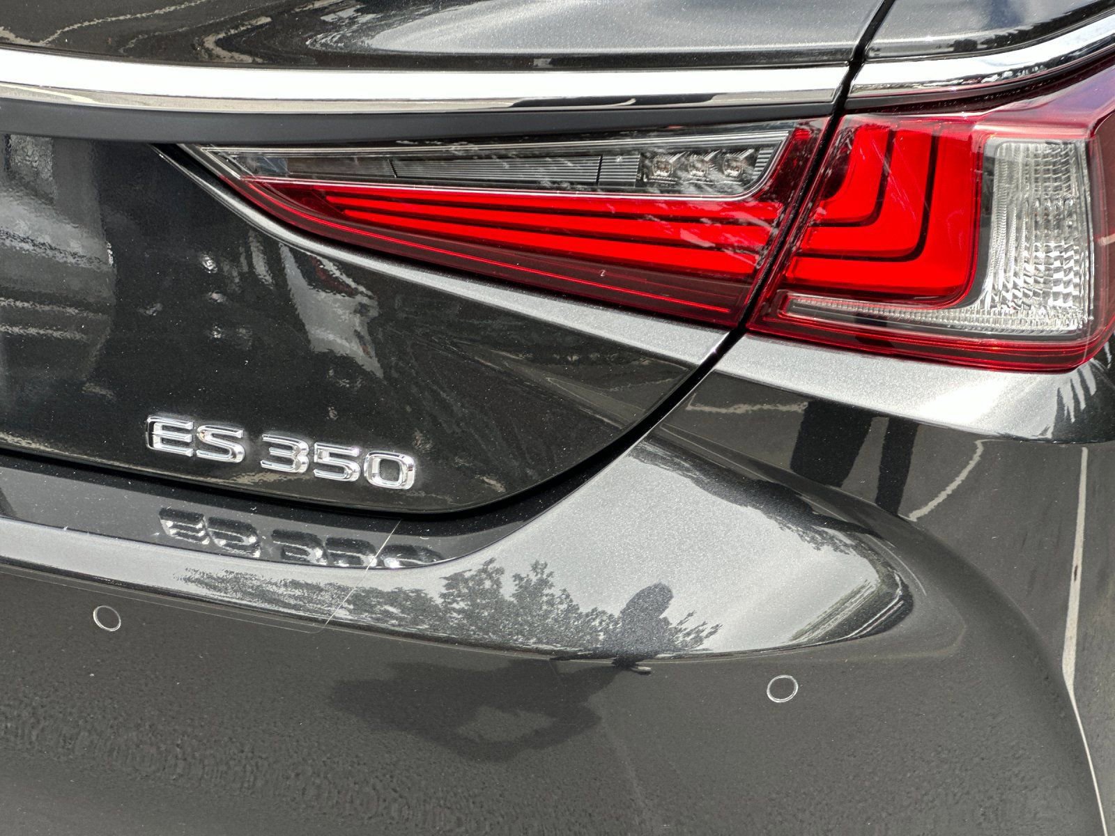 Used 2022 Lexus ES 350 w/ Premium Package image 32