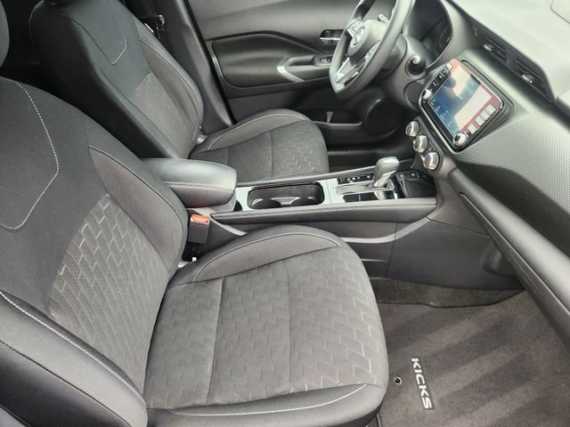 Used 2024 Nissan Kicks SV FWD image 14