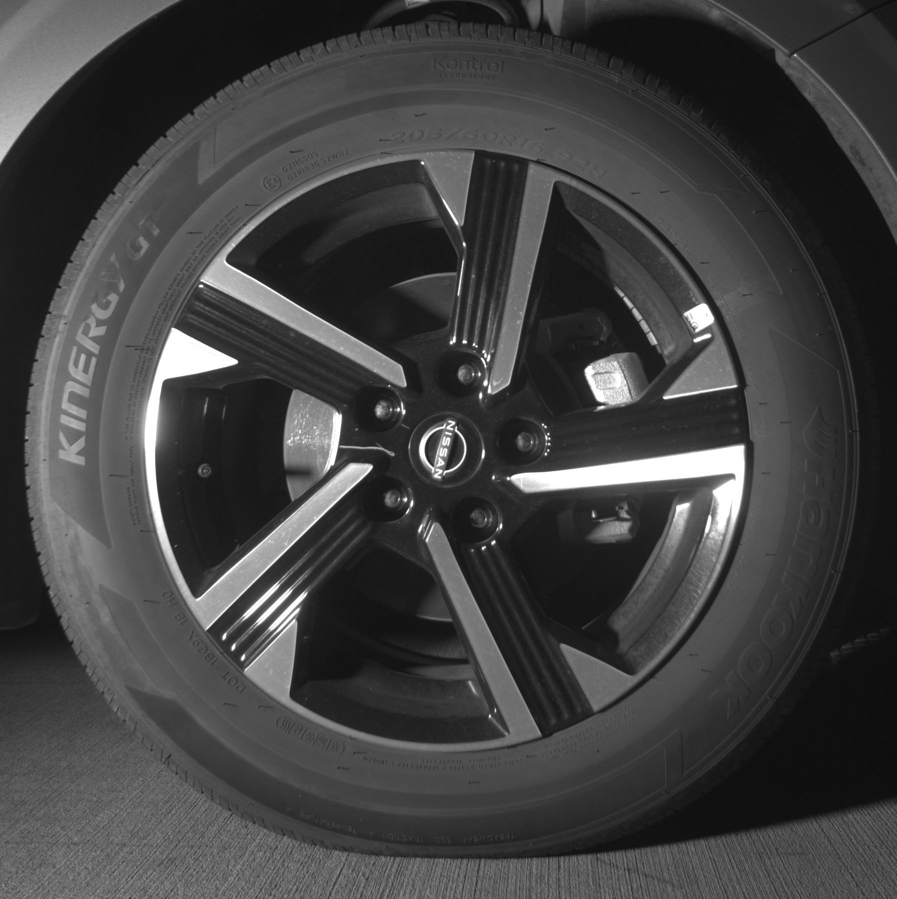 Used 2025 Nissan Sentra SV FWD image 13