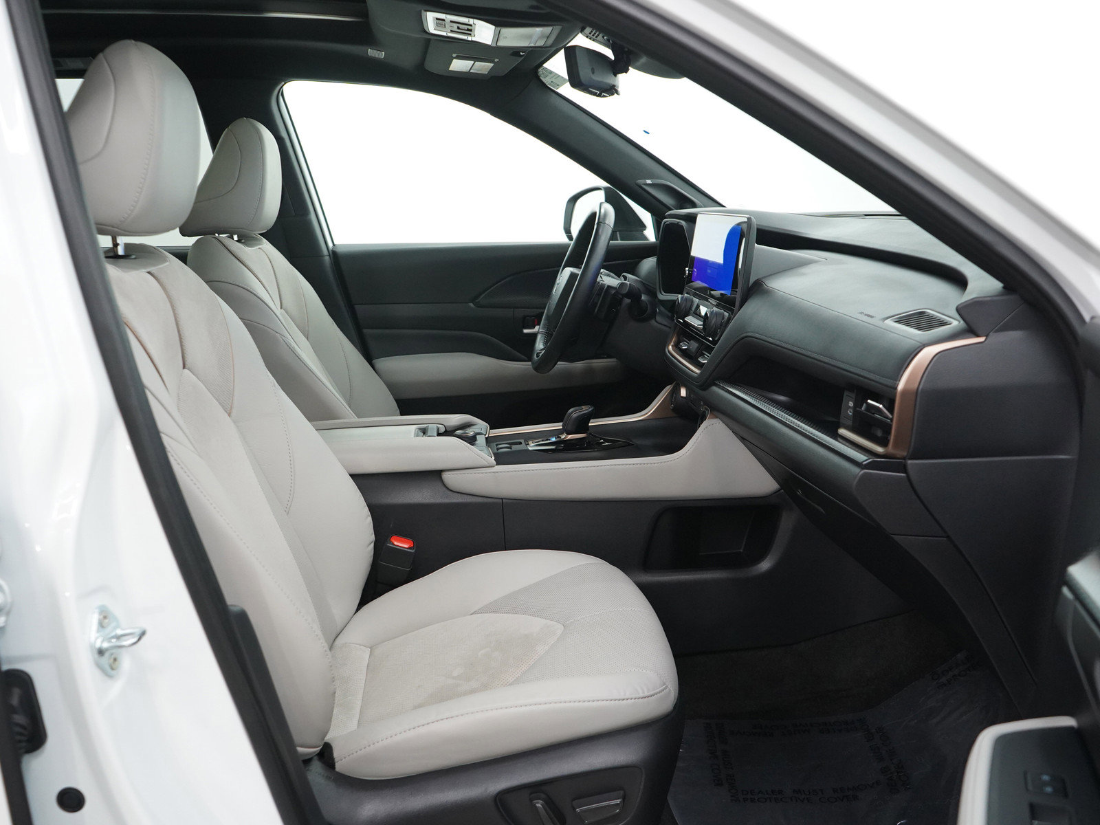 Used 2024 Toyota Grand Highlander AWD Hybrid image 14