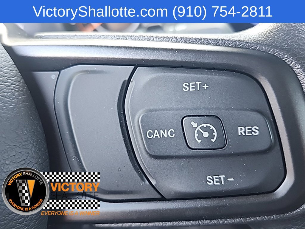 Used 2025 Jeep Wrangler Unlimited Sport AWD/4WD image 12