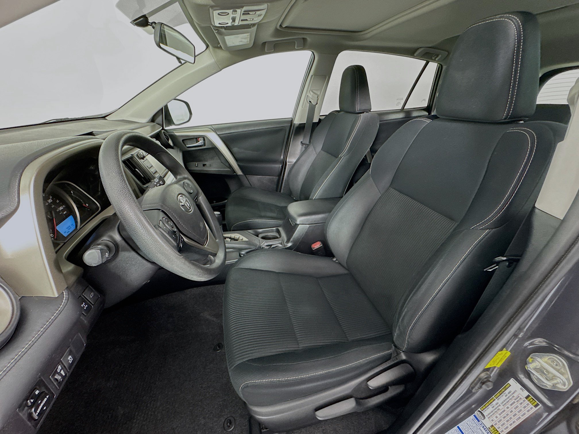 Used 2015 Toyota RAV4 XLE AWD/4WD image 19