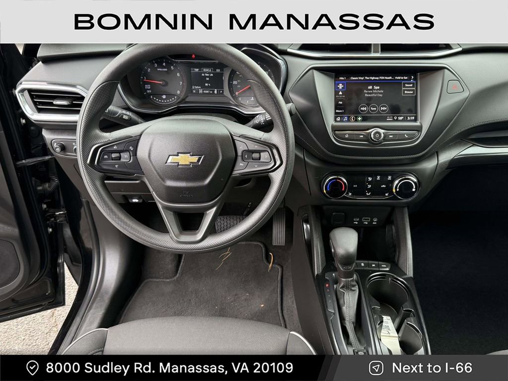 Used 2023 Chevrolet TrailBlazer LT image 16