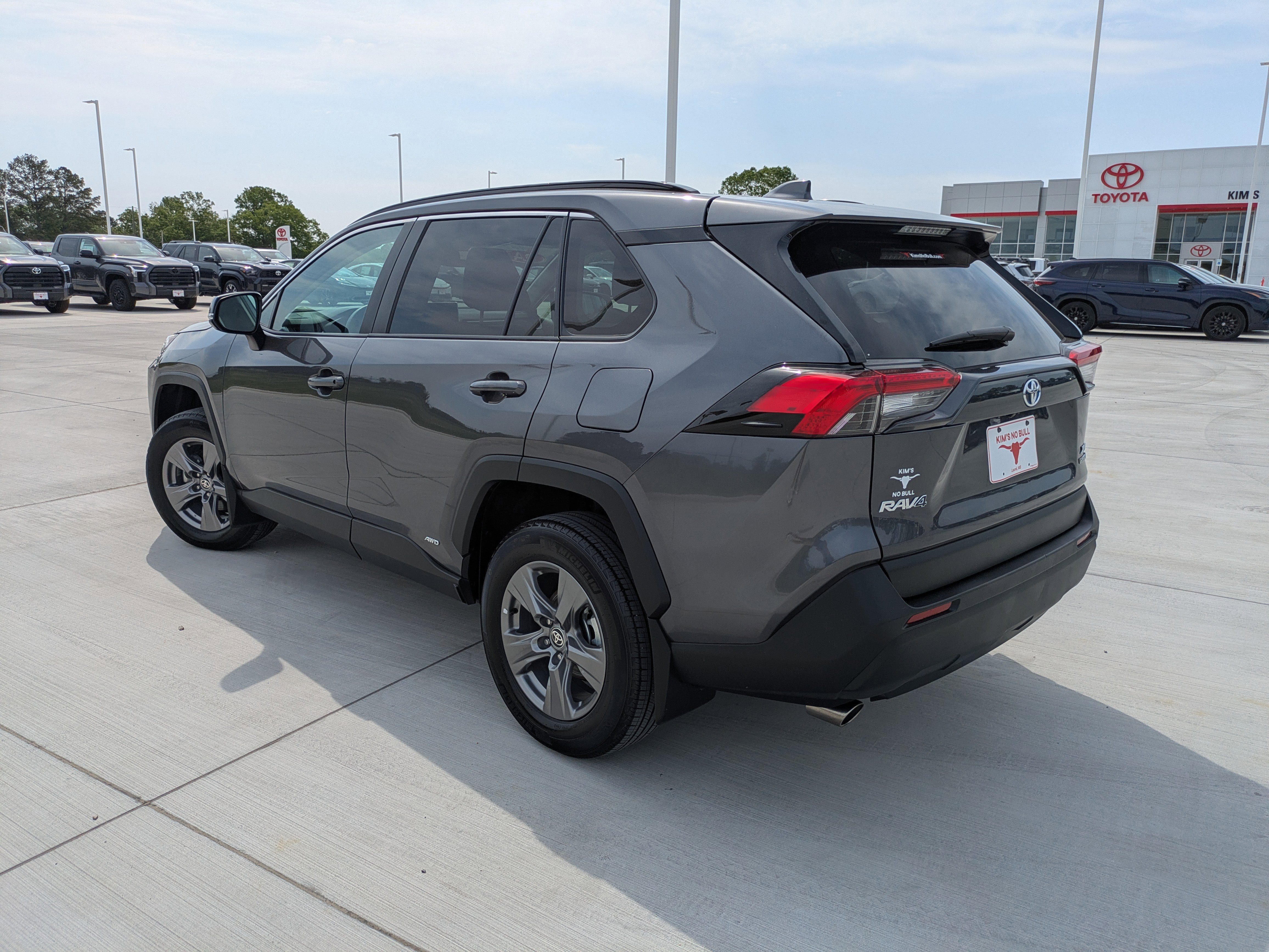 Certified 2024 Toyota RAV4 XLE w/ Convenience Package image 5