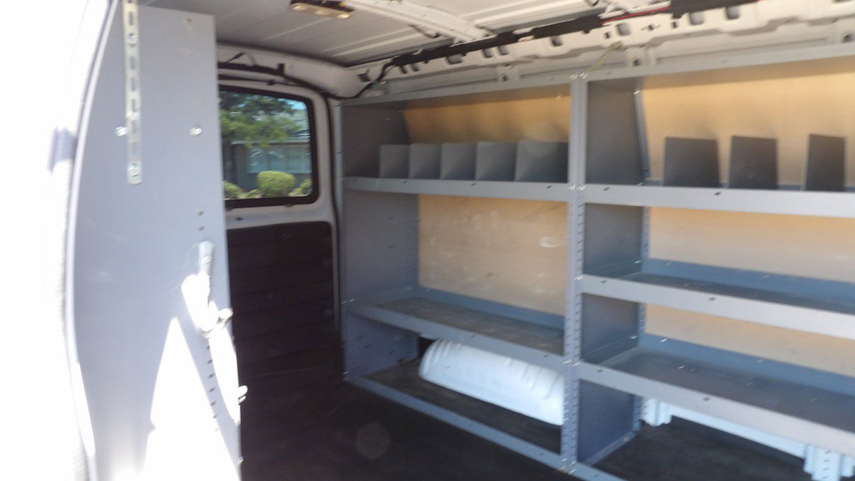Used 2015 Chevrolet Express 2500 RWD image 28
