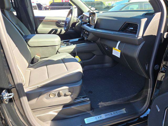 New 2026 Chevrolet Tahoe Premier w/ Sun And Tow Package AWD/4WD image 6