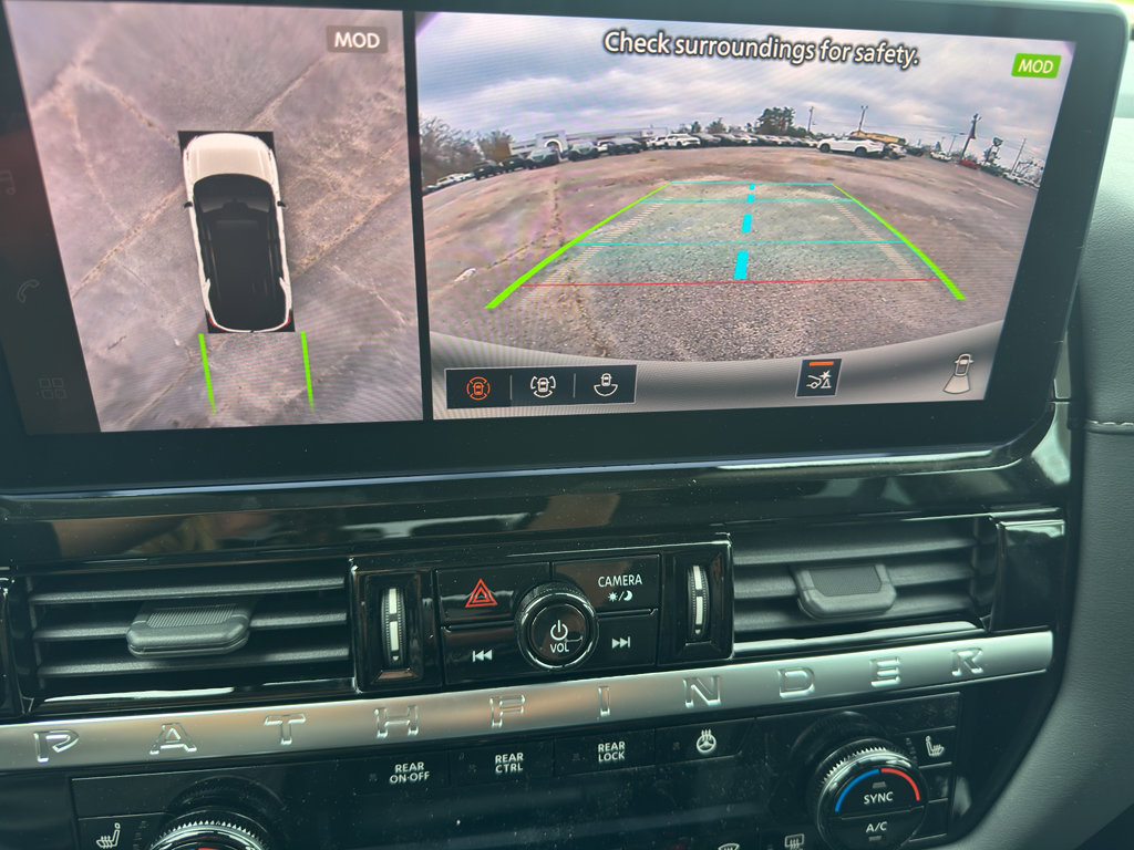 New 2026 Nissan Pathfinder SL image 26