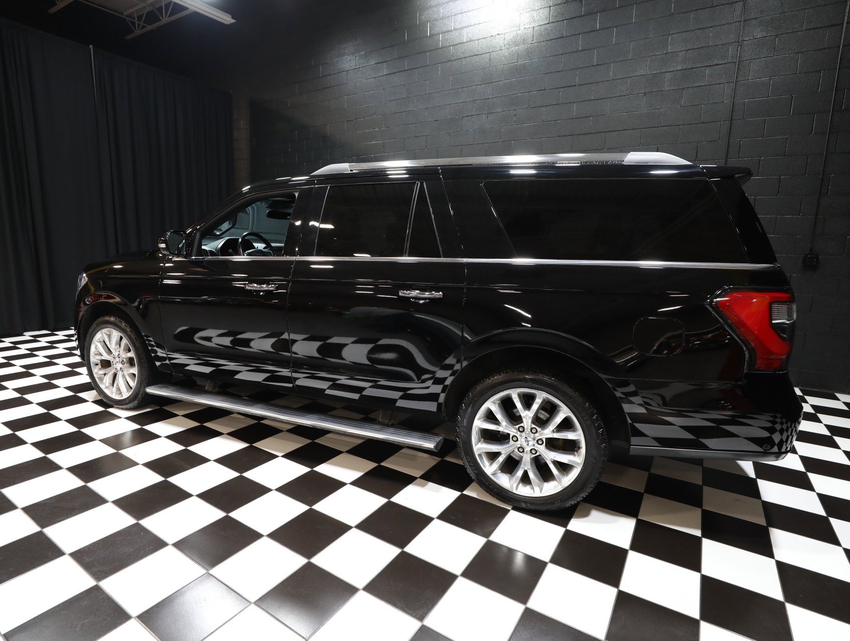 Used 2018 Ford Expedition Max Limited w/ Equipment Group 302A image 21