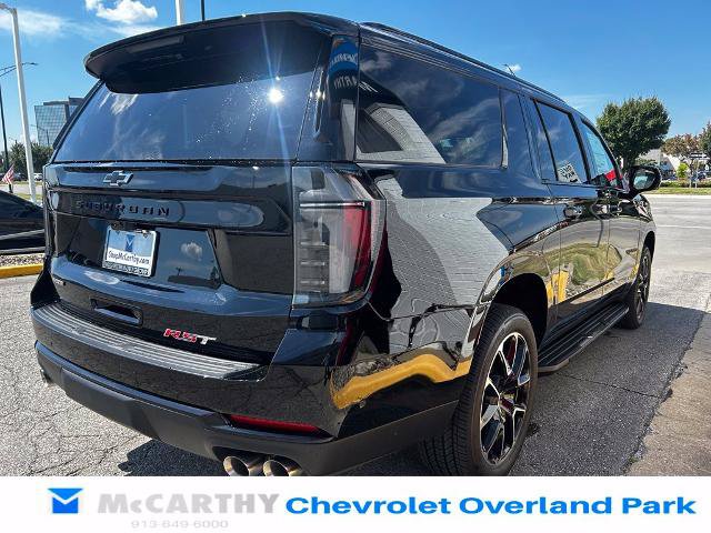 New 2026 Chevrolet Suburban RST w/ Advanced Technology Package AWD/4WD image 5