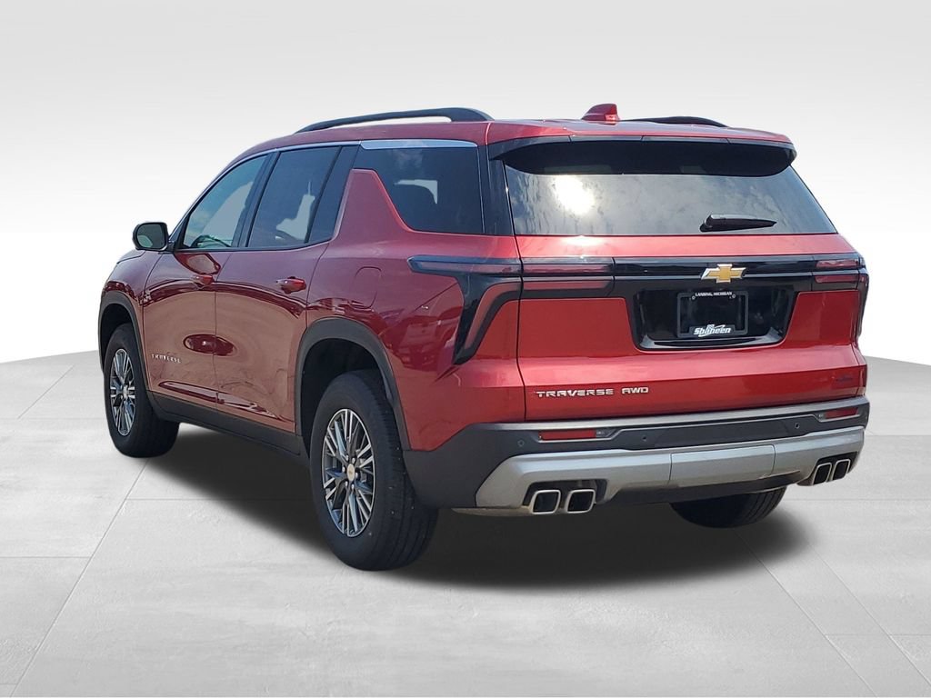 Used 2025 Chevrolet Traverse LT w/ Driver Confidence Package AWD/4WD image 4