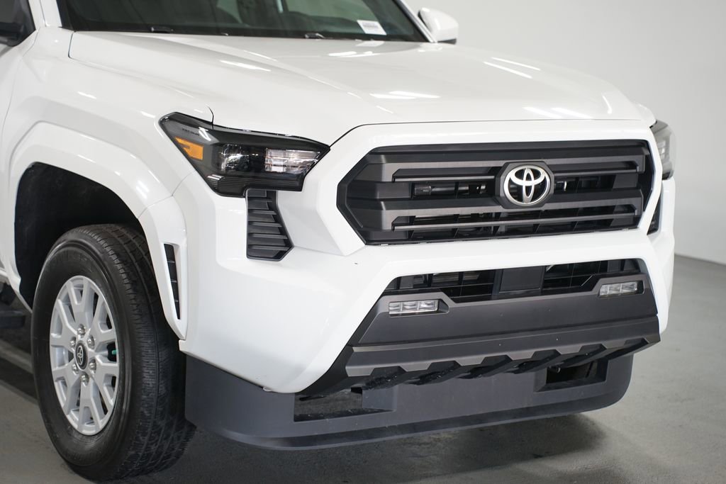 Certified 2024 Toyota Tacoma SR5 image 4
