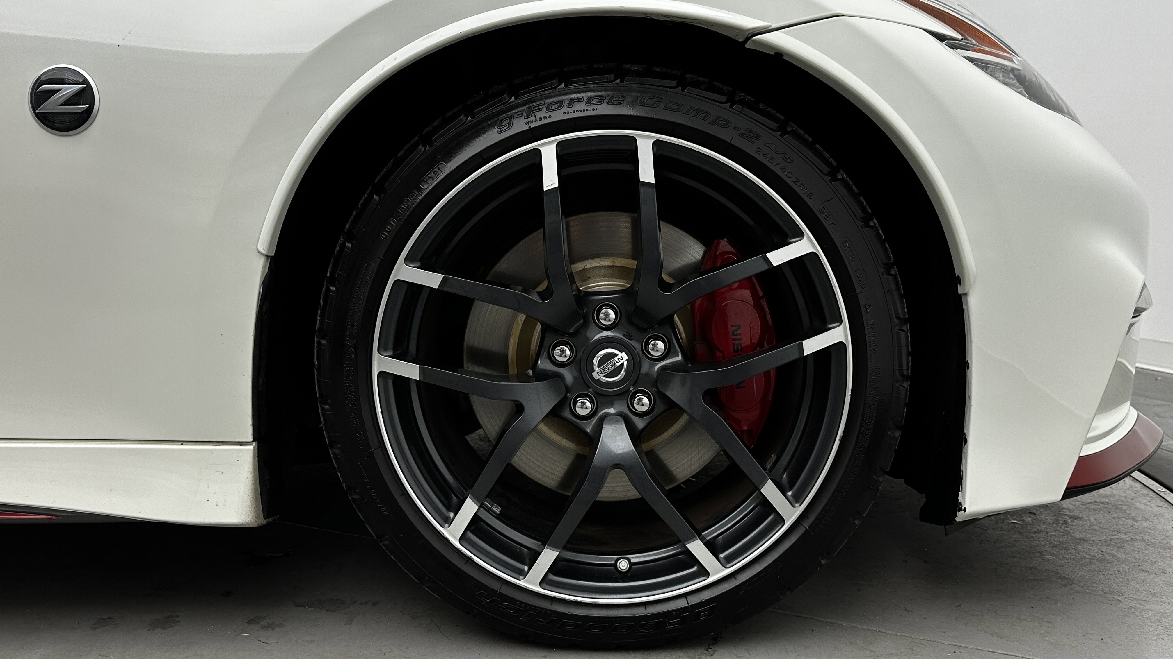Used 2017 Nissan 370Z NISMO image 12