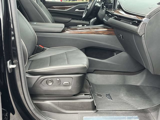 Used 2024 Cadillac Escalade ESV Premium Luxury AWD/4WD image 27