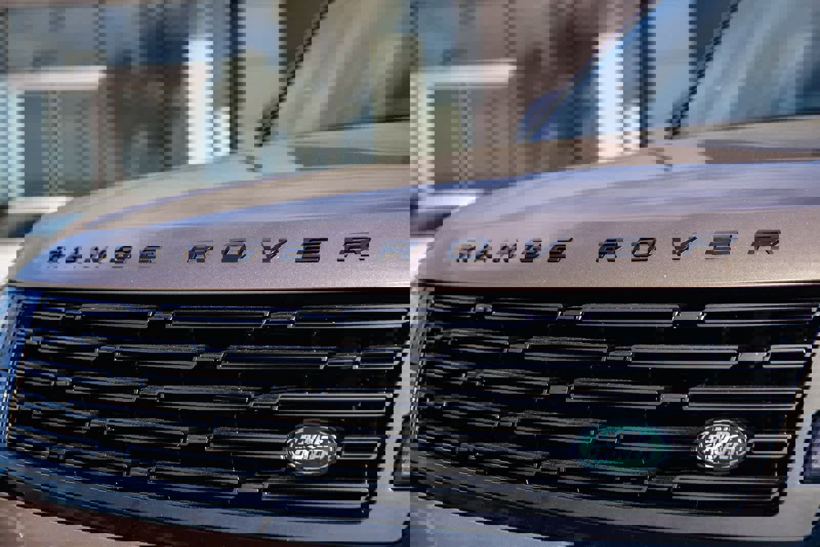 New 2026 Land Rover Range Rover Long Wheelbase SE image 11