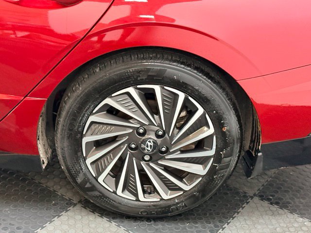 Used 2025 Hyundai Sonata SEL FWD image 15