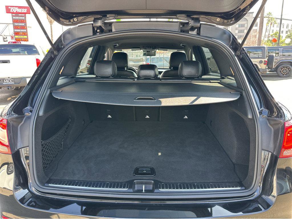 Used 2022 Mercedes-Benz GLC 300 image 36