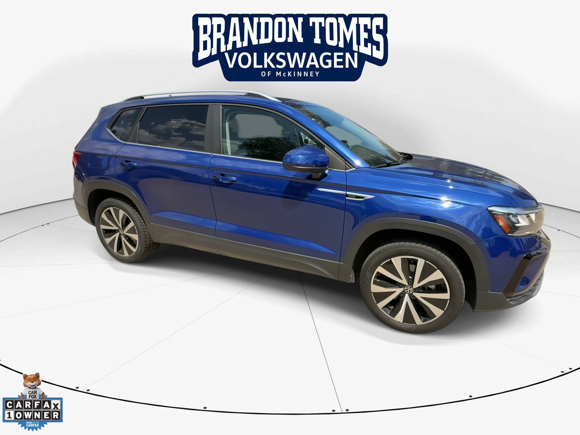 Used 2023 Volkswagen Taos SE w/ Panoramic Sunroof Package FWD image 10