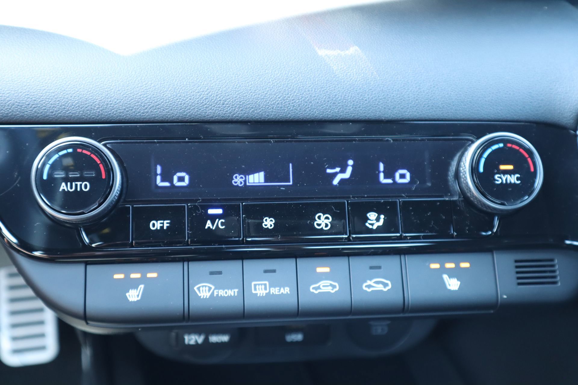 New 2026 Hyundai Elantra SEL Sport image 7