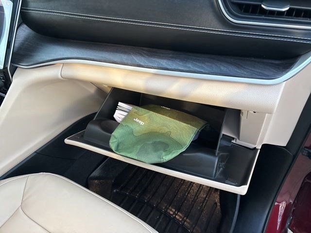 Used 2021 Jeep Grand Cherokee L Limited image 45