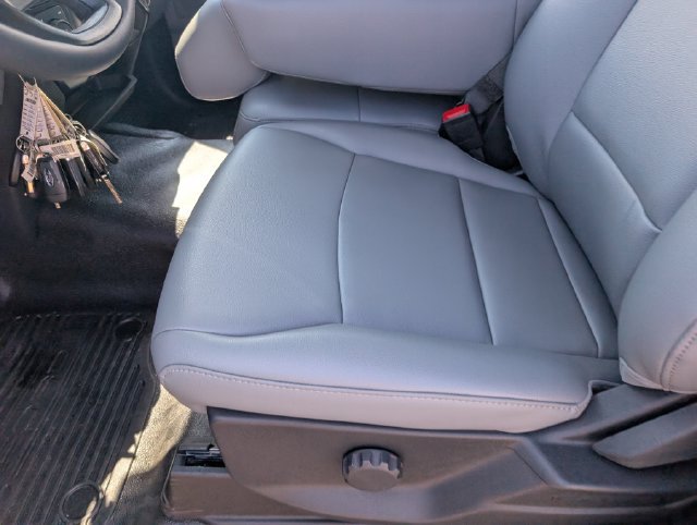 New 2026 Ford F550 4x4 Regular Cab Super Duty image 17