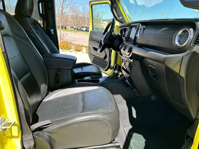 Used 2022 Jeep Wrangler Unlimited Sahara w/ LED Lighting Group AWD/4WD image 37