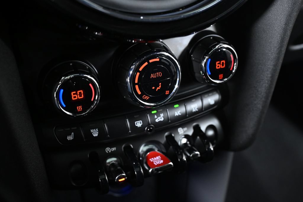 Used 2015 MINI Cooper 4-Door Hardtop FWD image 18