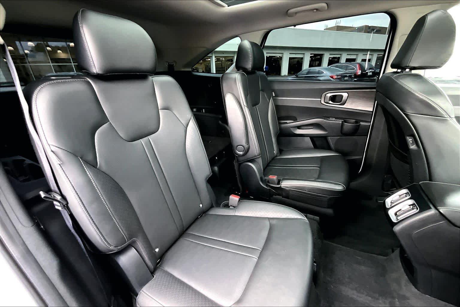 Used 2024 Kia Sorento X-Line EX AWD/4WD image 32