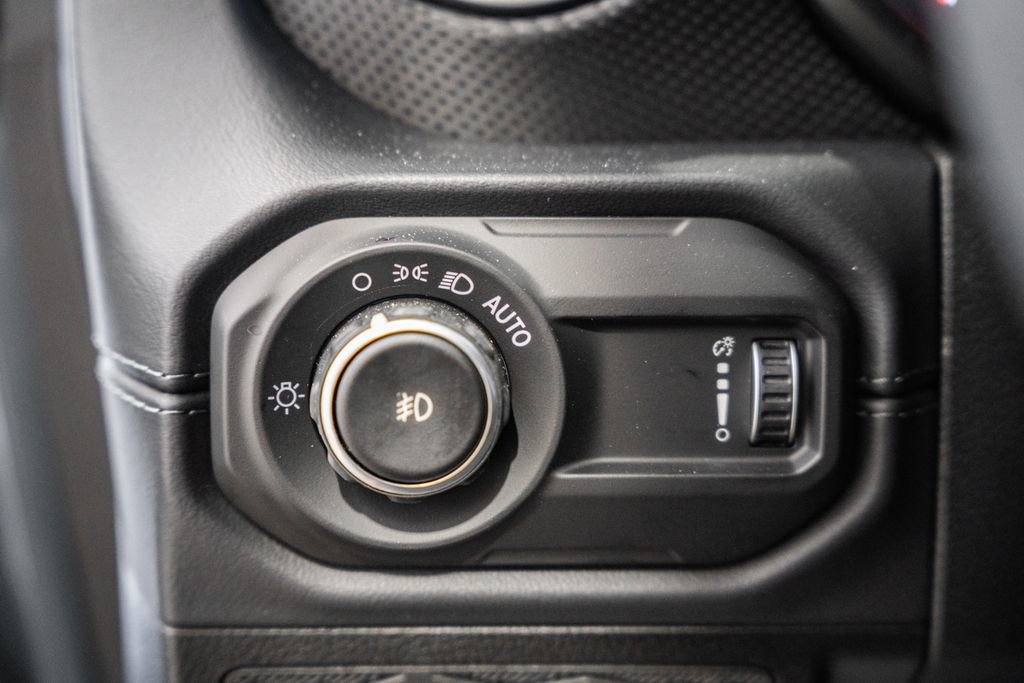 New 2026 Jeep Wrangler Rubicon w/ Dual Top Group image 40