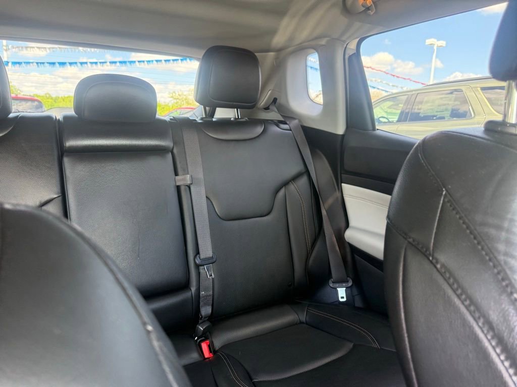 Used 2022 Jeep Compass Limited w/ Sun and Sound Group AWD/4WD image 54