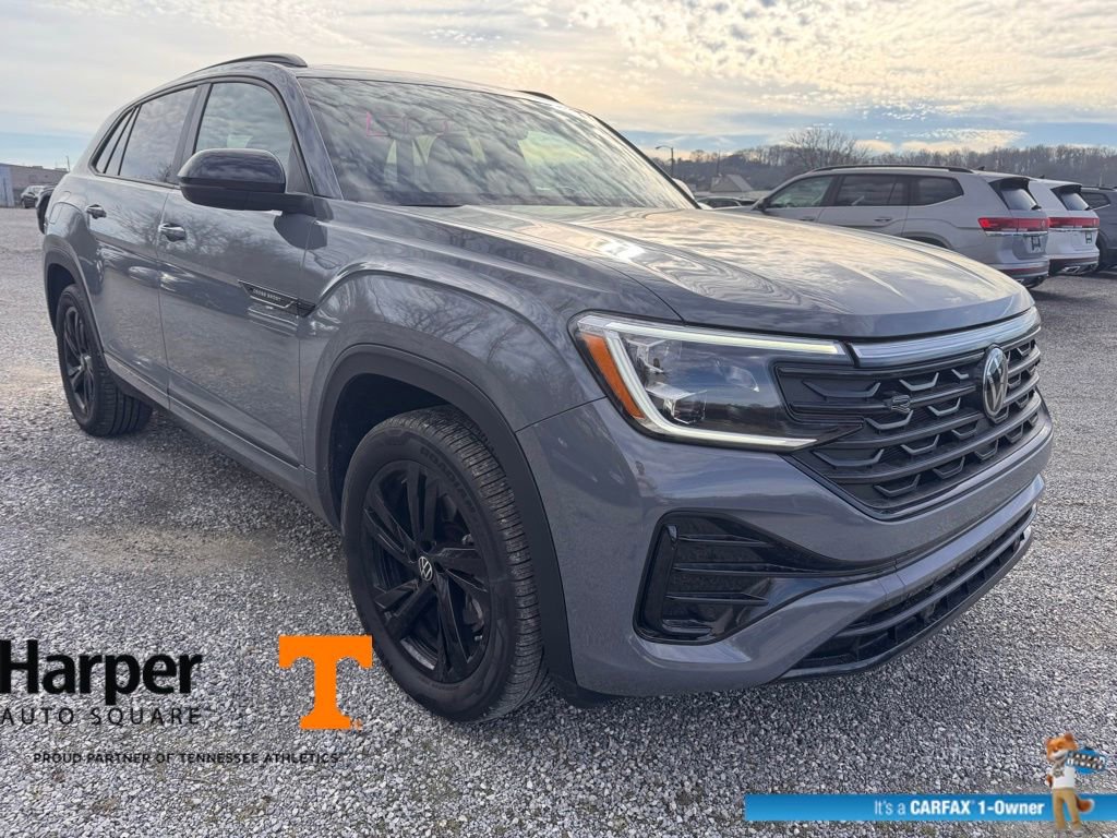 Used 2025 Volkswagen Atlas Cross Sport SEL R-Line image 7