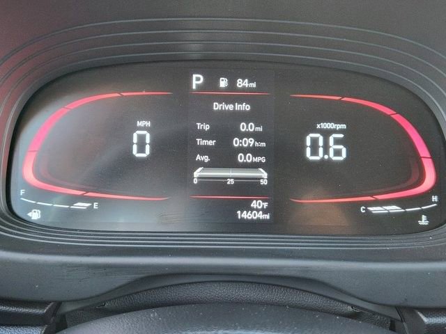 Used 2025 Hyundai Venue SEL image 14