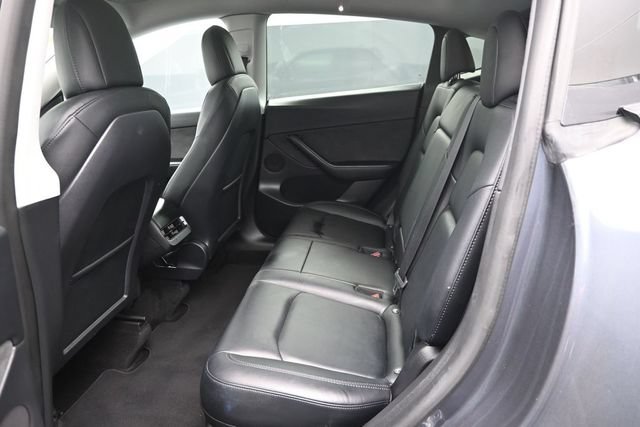 Used 2022 Tesla Model Y Long Range AWD/4WD image 13