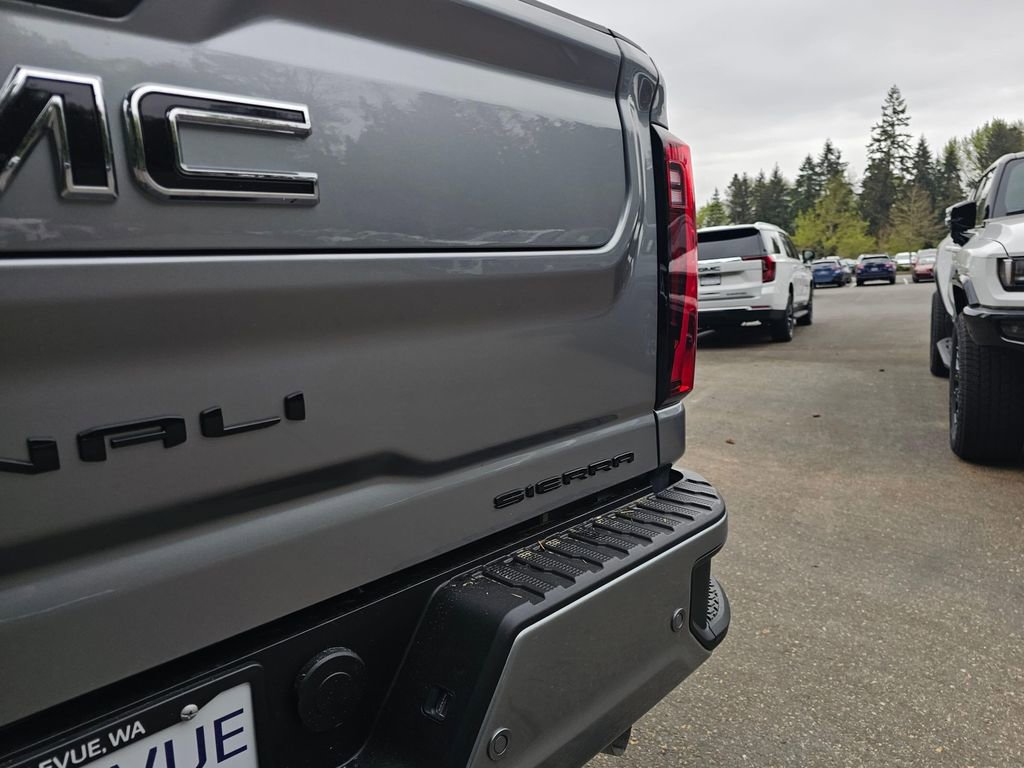 New 2026 GMC Sierra 3500 Denali w/ Denali Reserve Package AWD/4WD image 14