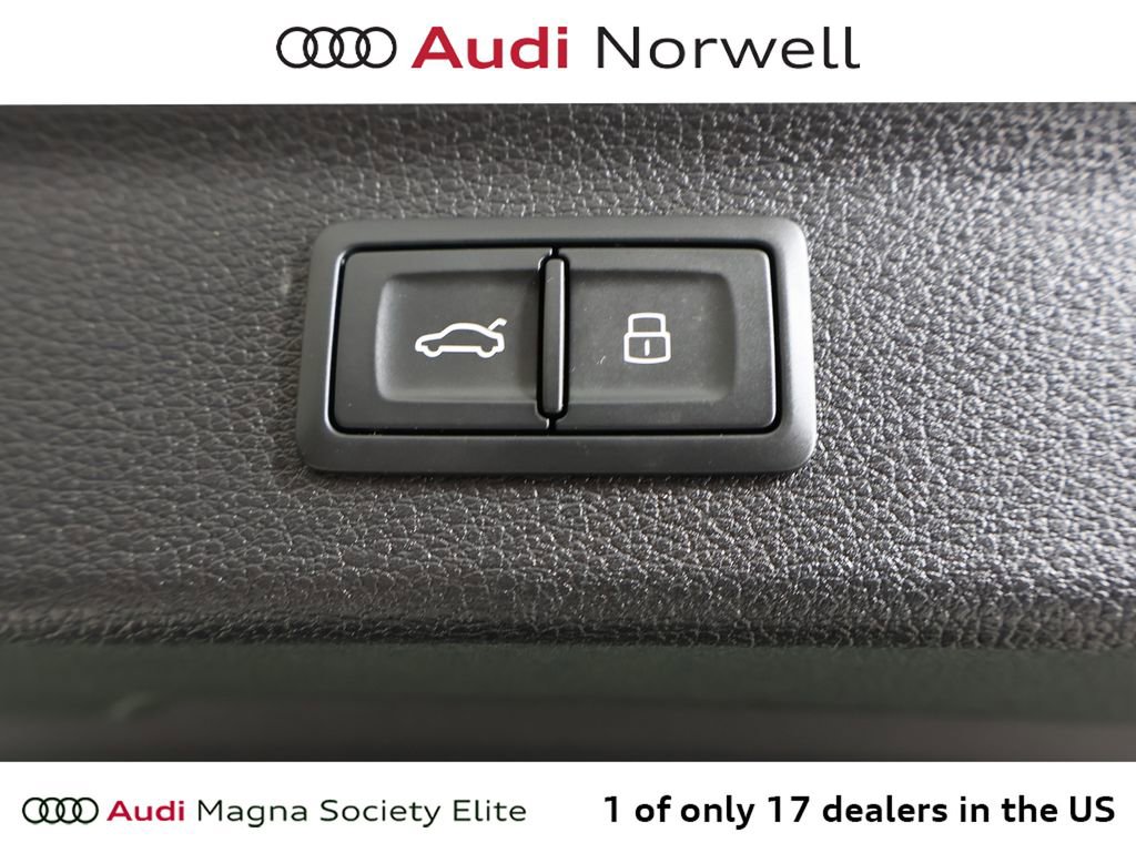 Used 2024 Audi Q3 2.0T Premium Plus image 17