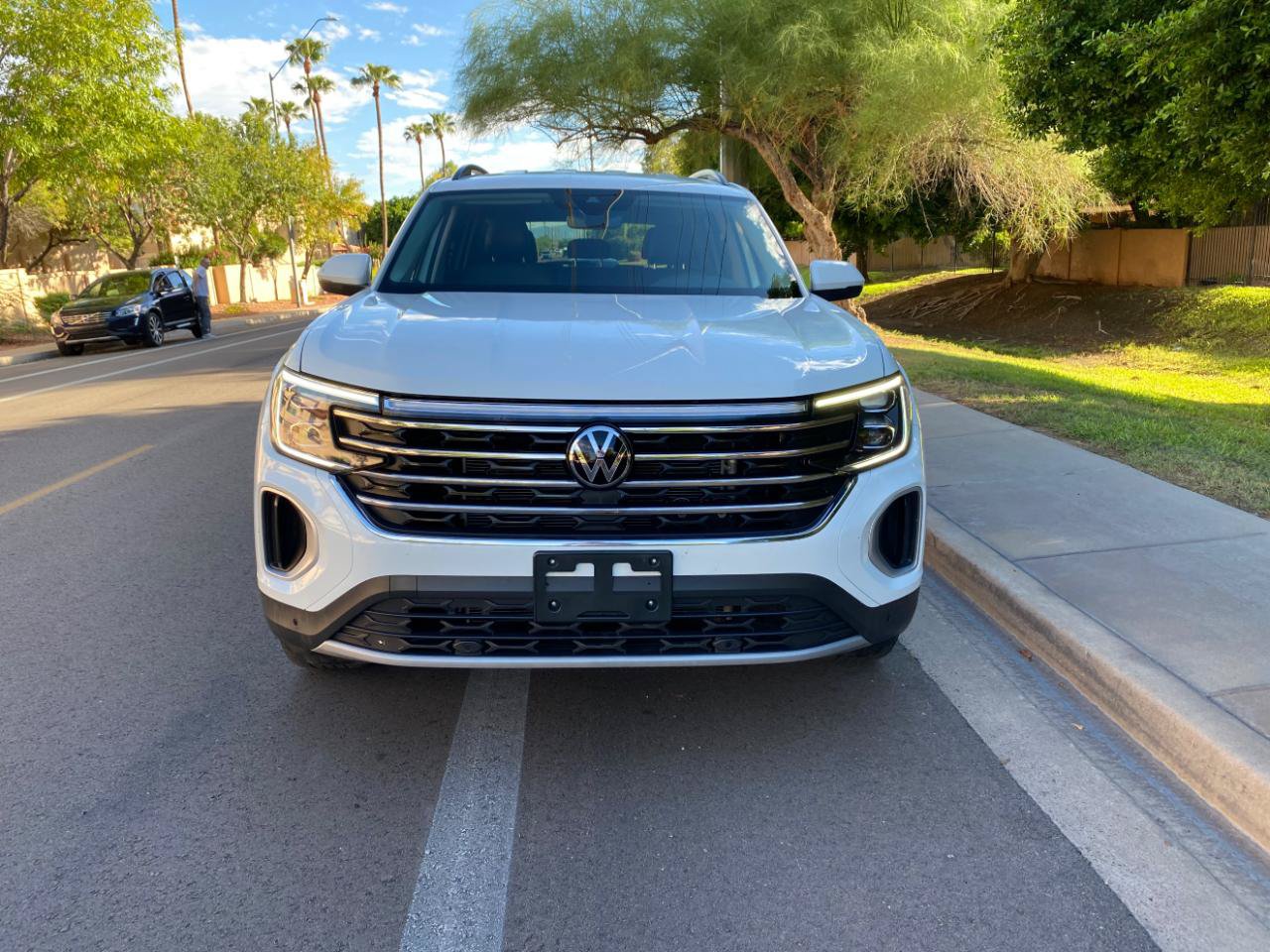 Used 2025 Volkswagen Atlas SE FWD image 5