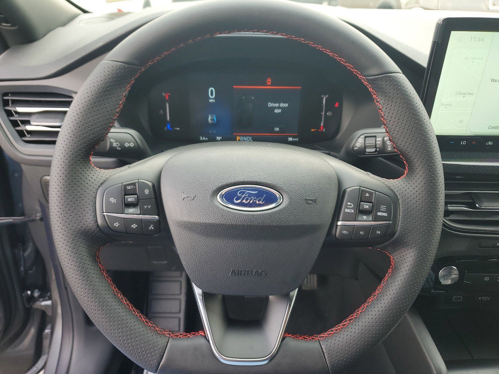 New 2025 Ford Escape ST-Line w/ Equipment Group 301A image 15