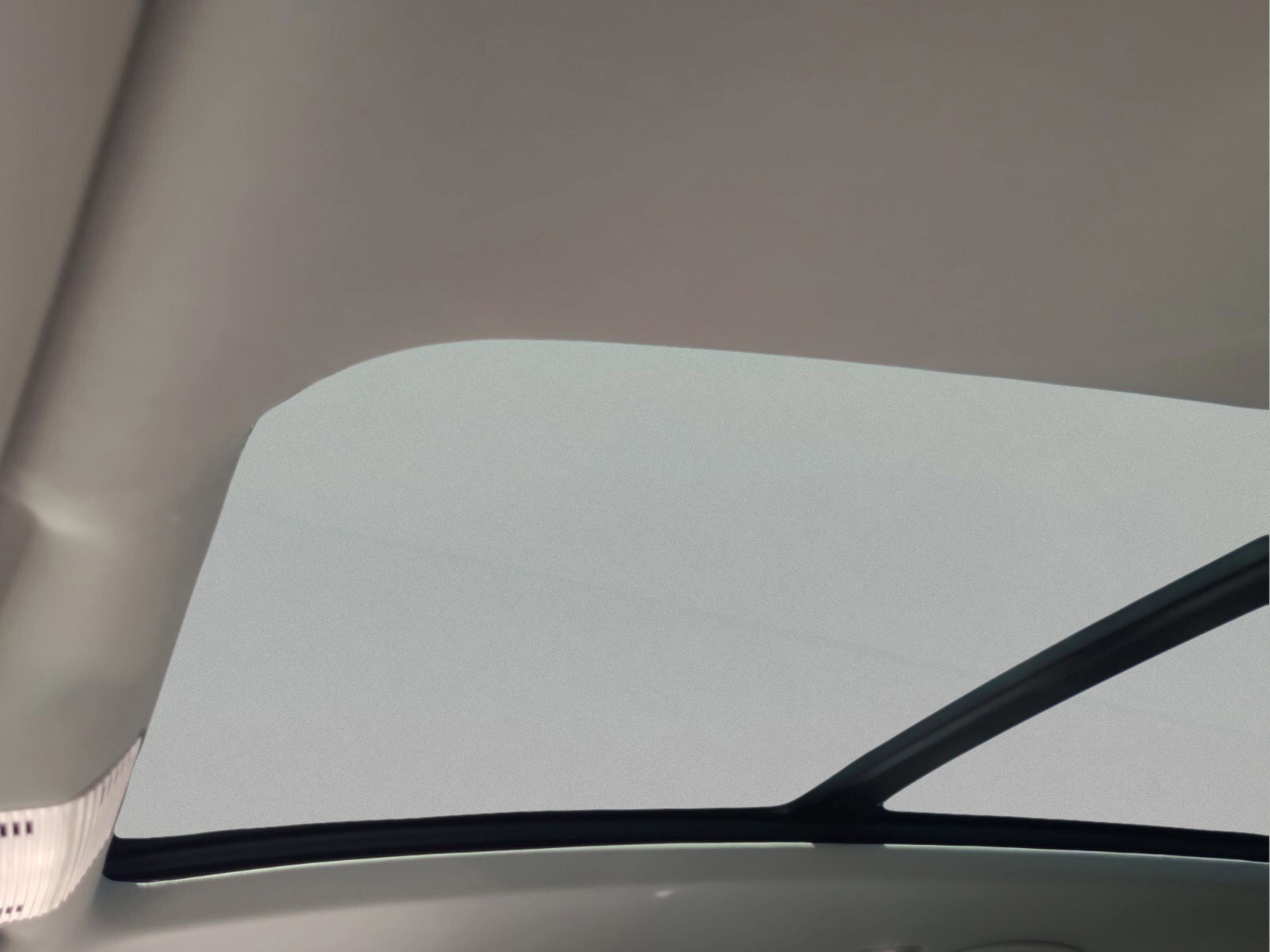 Used 2025 Volkswagen Atlas SE image 17