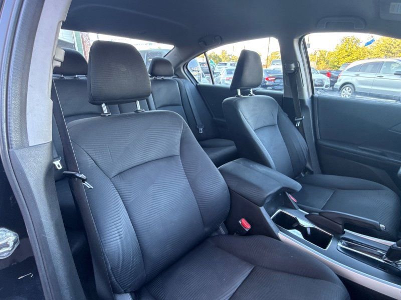 Used 2015 Honda Accord LX image 17