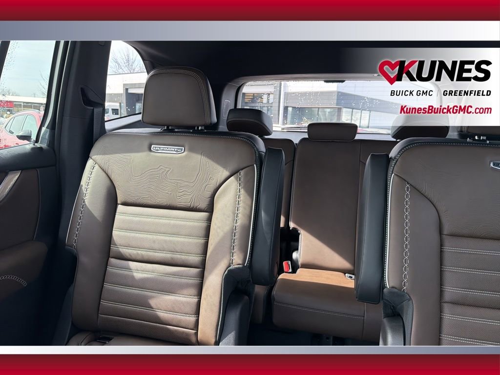New 2026 GMC Acadia Denali Ultimate w/ LPO, Floor Liner Package image 30