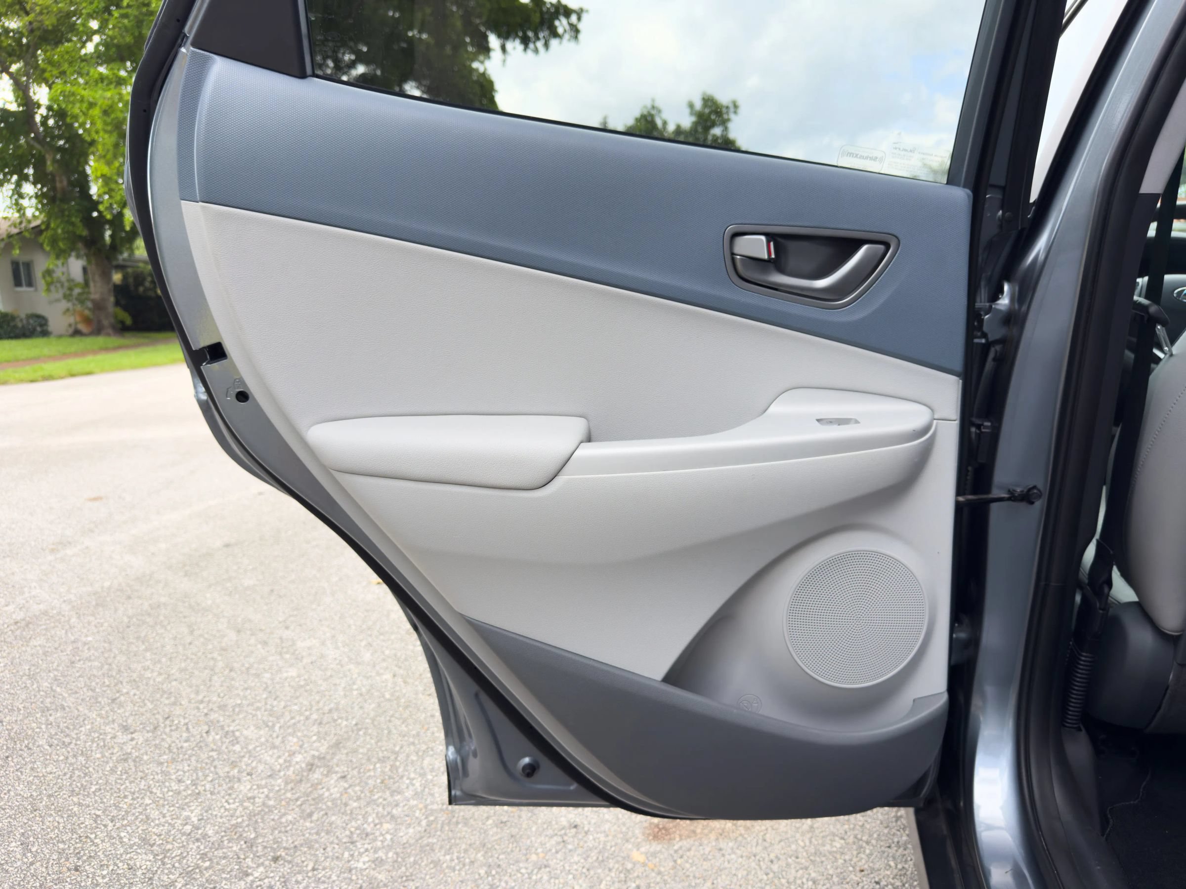 Used 2021 Hyundai Kona Ultimate w/ Cargo Package FWD image 28