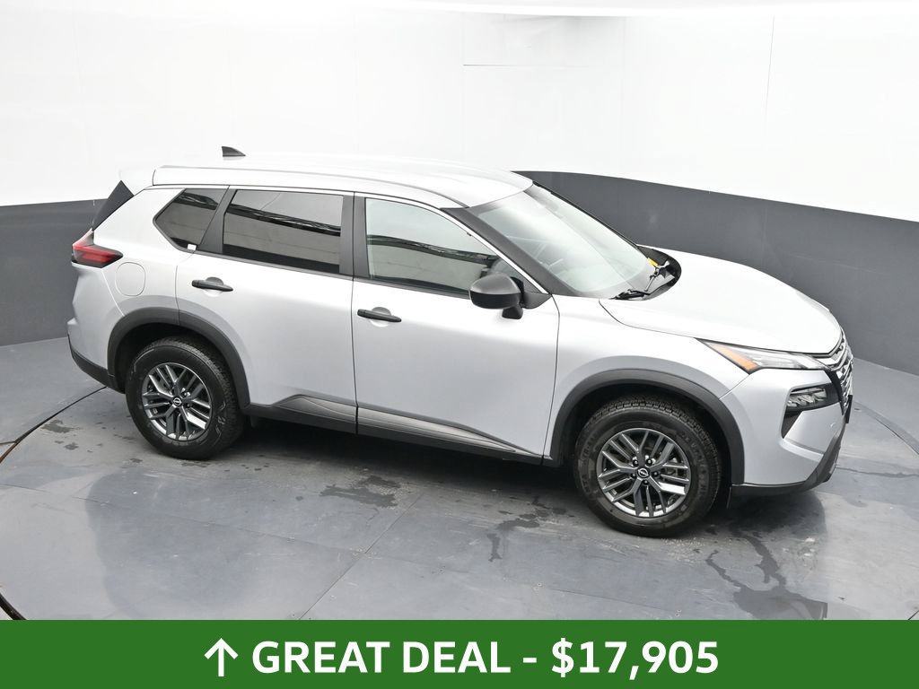 Used 2024 Nissan Rogue S FWD image 26