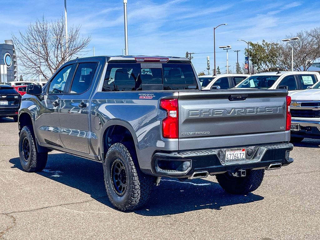 Used 2019 Chevrolet Silverado 1500 LT Trail Boss image 2