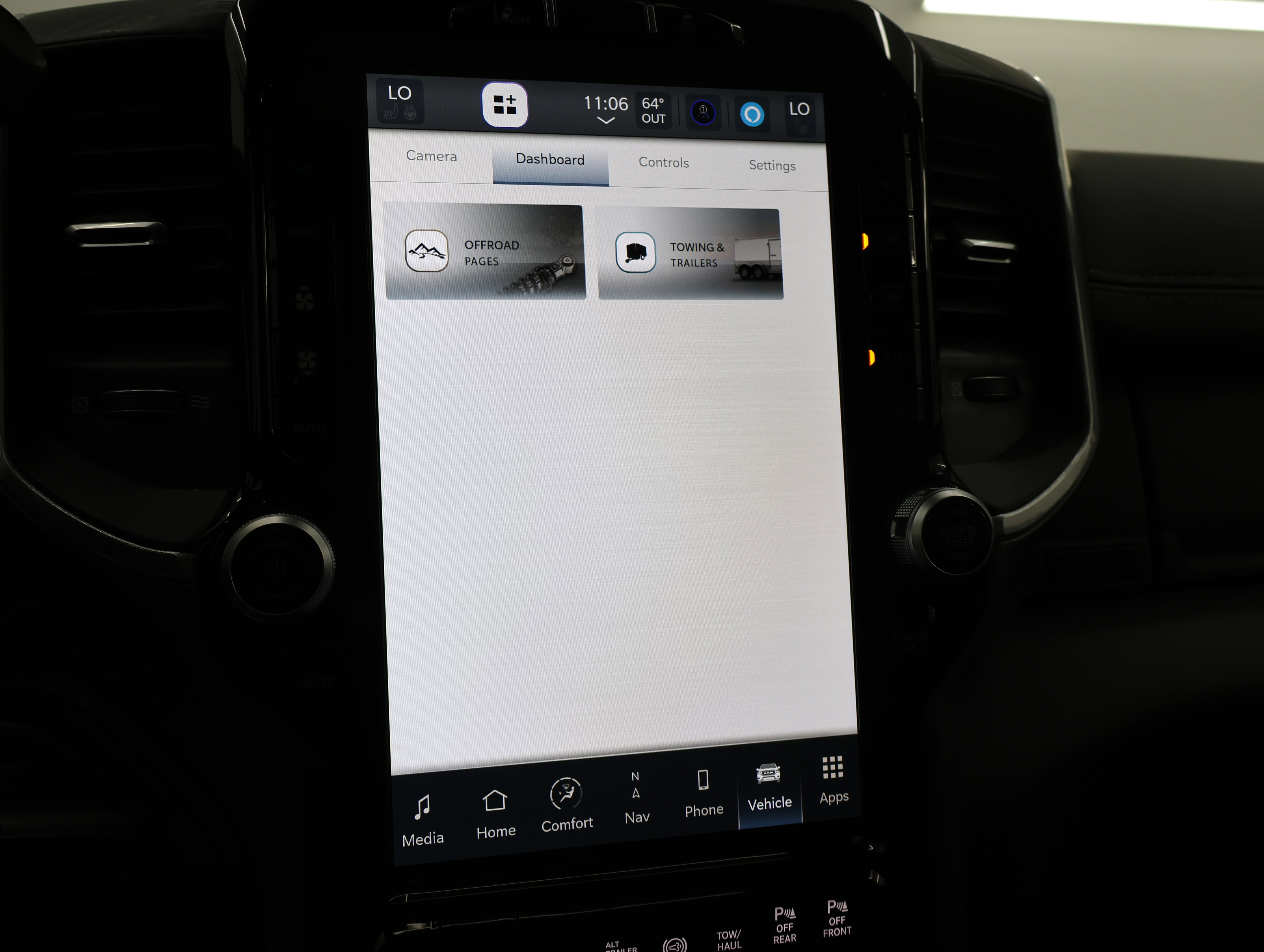 Used 2024 RAM 2500 Laramie w/ Night Edition image 65